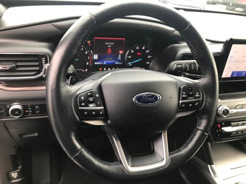 Used 2020 Ford Explorer Limited w/ Class III Trailer Tow Package image 17