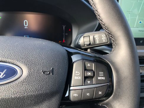 New 2025 Ford Escape SE w/ Class II Trailer Tow Package image 15