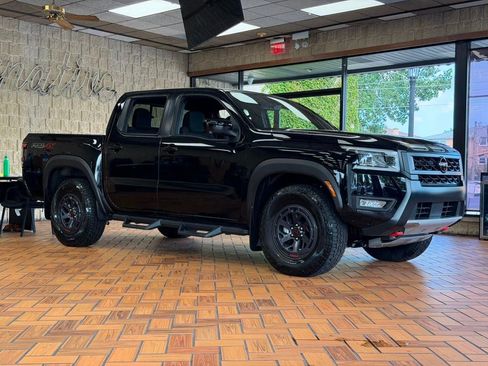 Used 2025 Nissan Frontier PRO-4X w/ Pro Convenience Package AWD/4WD image 7