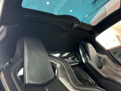 Used 2021 Chevrolet Corvette Stingray Preferred Cpe w/ Z51 Performance Package image 15