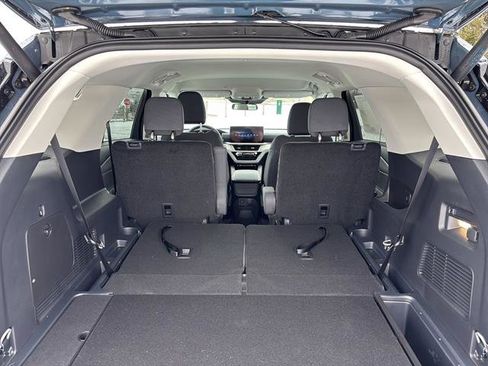 New 2025 Ford Explorer Active image 17