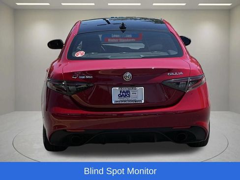 Used 2024 Alfa Romeo Giulia Veloce AWD/4WD image 8