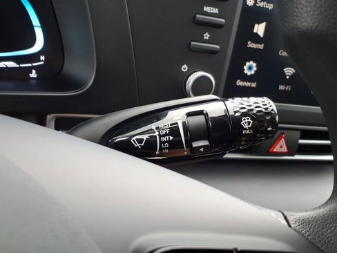New 2026 Hyundai Elantra SE FWD image 27