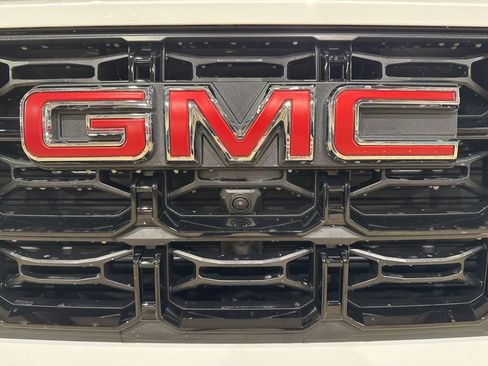 New 2026 GMC Canyon Elevation w/ Convenience Package image 11