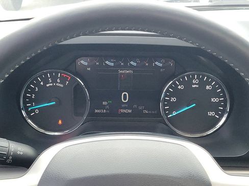Used 2024 Ford Expedition XLT RWD image 28