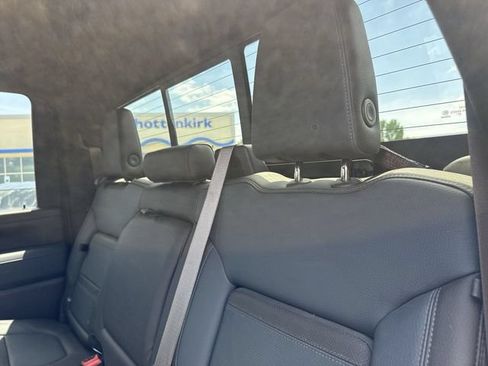 Used 2021 GMC Sierra 2500 Denali w/ Denali Ultimate Package AWD/4WD image 27