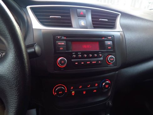 Used 2016 Nissan Sentra S FWD image 10