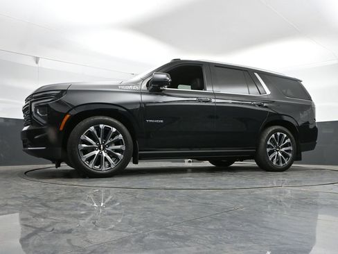 Used 2025 Chevrolet Tahoe High Country AWD/4WD image 47