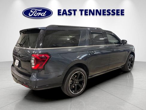 Used 2024 Ford Expedition Max Limited AWD/4WD image 3
