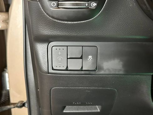 Used 2016 Kia Soul FWD image 17