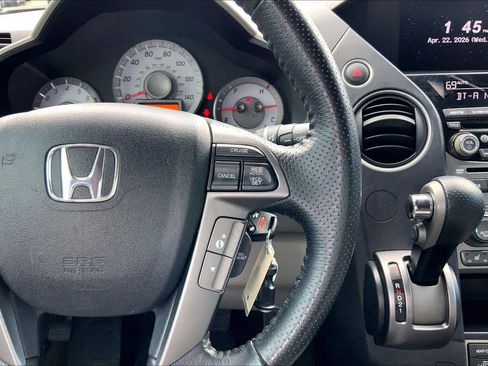 Used 2015 Honda Pilot Touring image 25