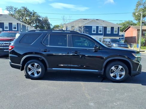 Used 2023 Honda Pilot EX-L image 6