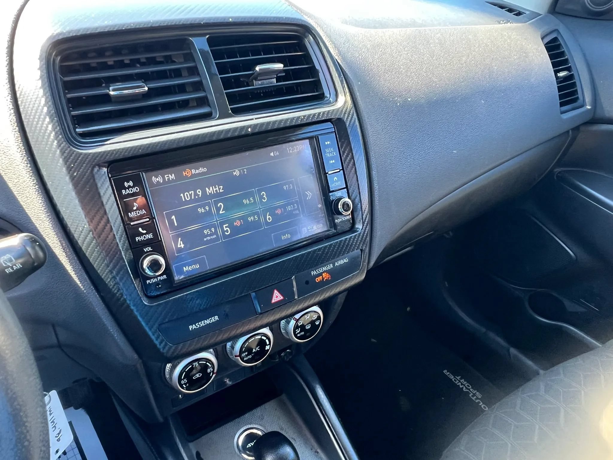 Used 2021 Mitsubishi Outlander Sport ES AWD/4WD image 22