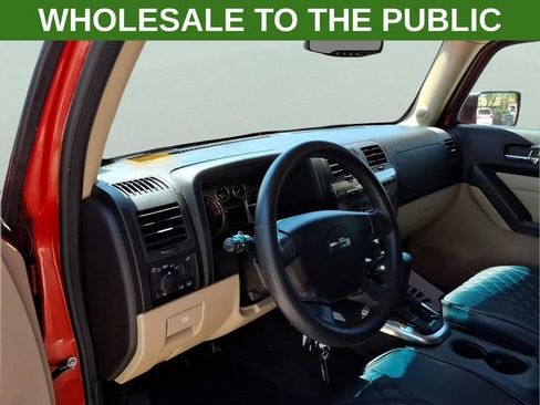 Used 2009 HUMMER H3T Adventure AWD/4WD image 12