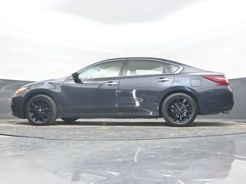 Used 2018 Nissan Altima 2.5 SV image 25