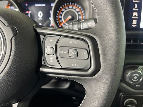 Used 2026 Jeep Wrangler Unlimited Sport AWD/4WD image 22