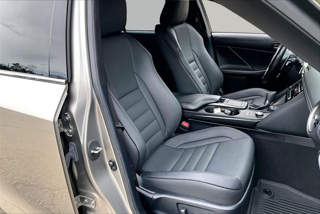 Used 2021 Lexus IS 350 F Sport w/ Accessory Package RWD image 9