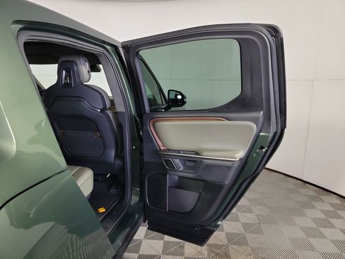 Used 2023 Rivian R1T Adventure AWD/4WD image 19