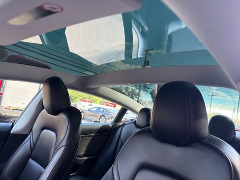Used 2023 Tesla Model 3 Standard Range RWD image 19