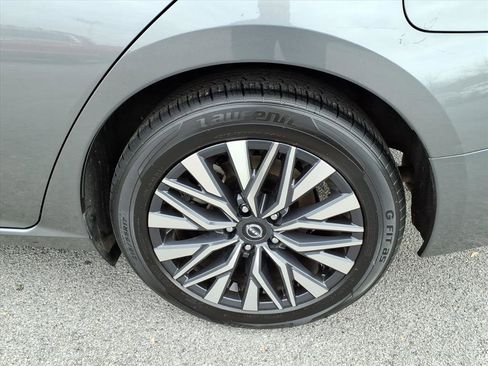 Certified 2023 Nissan Altima 2.5 SV image 4