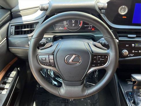 Certified 2023 Lexus ES 350 w/ Accessory Package (Z2) FWD image 19