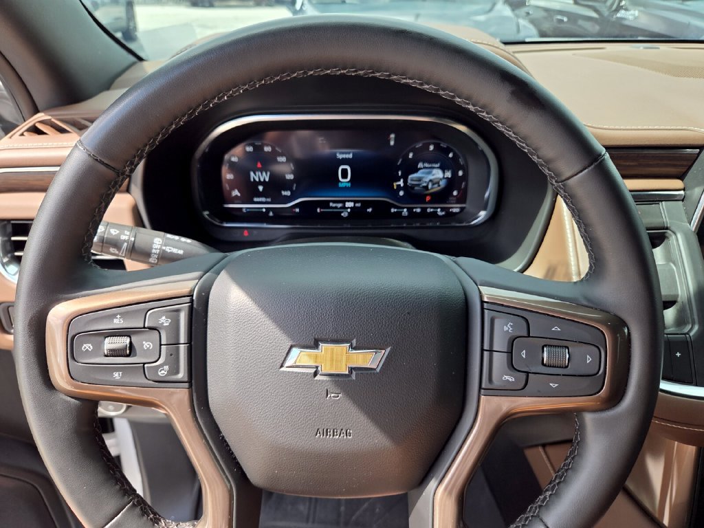 Used 2024 Chevrolet Tahoe High Country AWD/4WD image 31