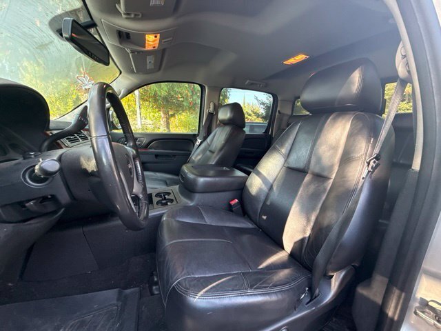 Used 2011 GMC Sierra 1500 SLT w/ Chrome Essentials Package AWD/4WD image 6