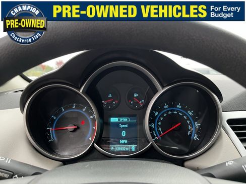 Used 2014 Chevrolet Cruze LS image 19