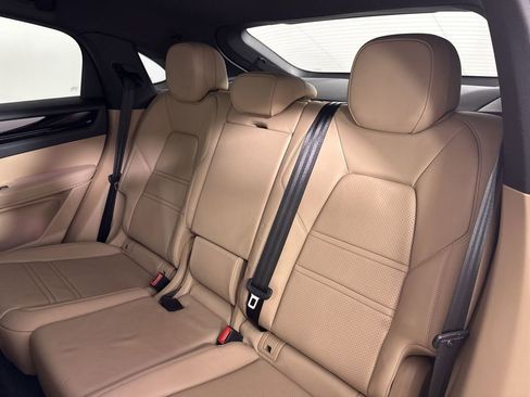 Certified 2021 Porsche Cayenne image 20