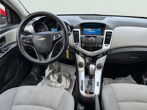 Used 2016 Chevrolet Cruze LT image 19