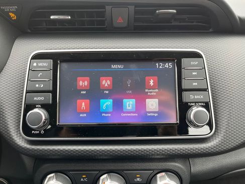 New 2025 Nissan Kicks Play S image 25