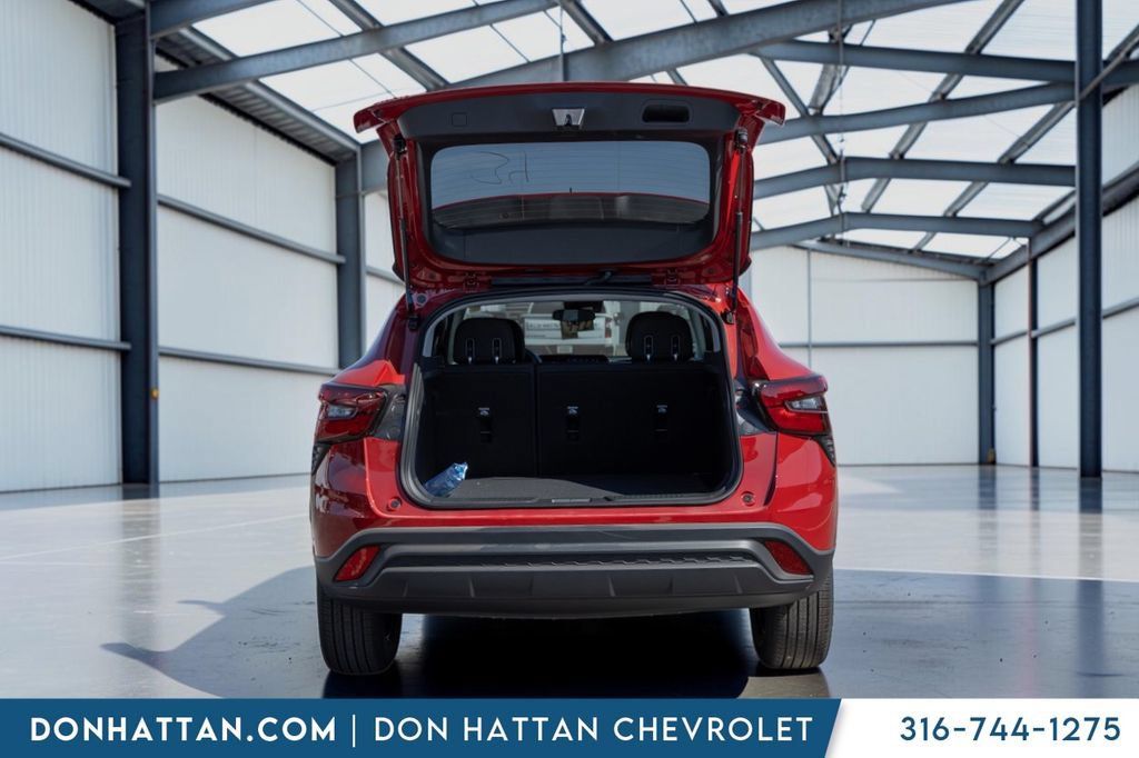New 2026 Chevrolet Trax LS FWD image 24