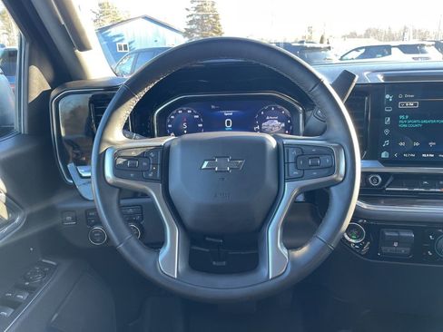 Used 2025 Chevrolet Silverado 1500 RST w/ Z71 Off-Road Package image 13