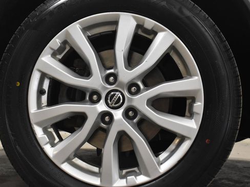 Used 2020 Nissan Rogue Sport SV w/ Technology Package FWD image 29