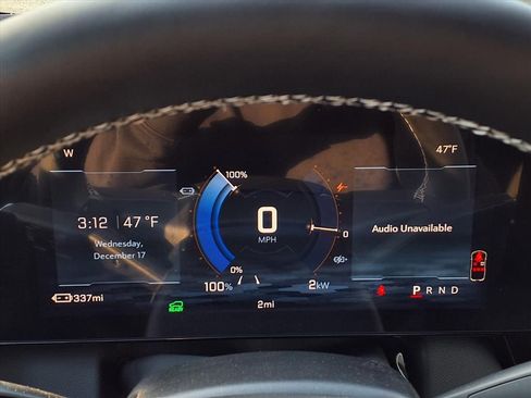 New 2026 Chevrolet Equinox EV LT image 16