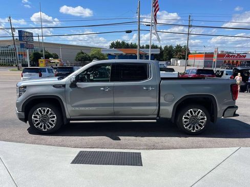 Used 2025 GMC Sierra 1500 Denali Ultimate AWD/4WD image 6
