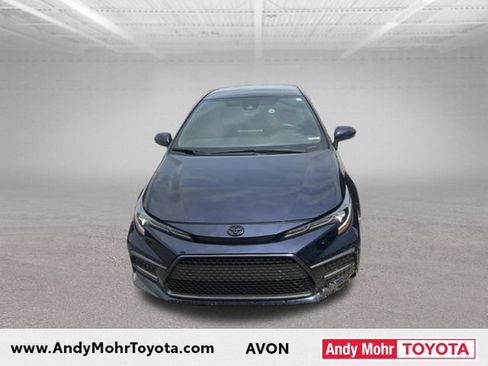 Used 2022 Toyota Corolla SE FWD image 2