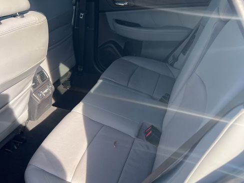 Used 2018 Subaru Outback 2.5i Limited w/ Popular Package #2 image 6