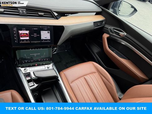 Used 2024 Audi Q8 e-tron Premium Plus image 26