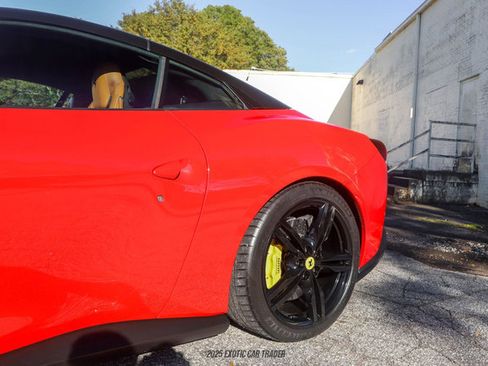 Used 2019 Ferrari Portofino image 66