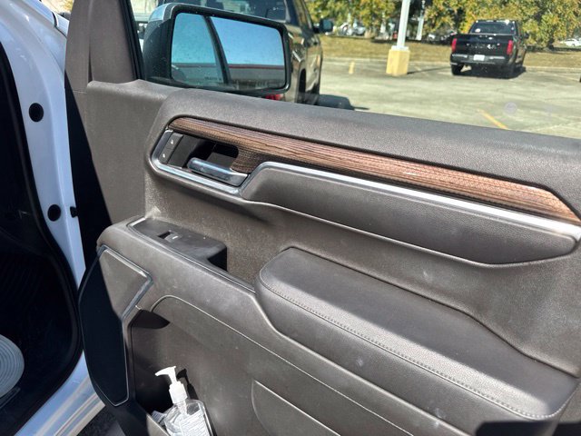 Used 2022 Chevrolet Silverado 1500 LT RWD image 13