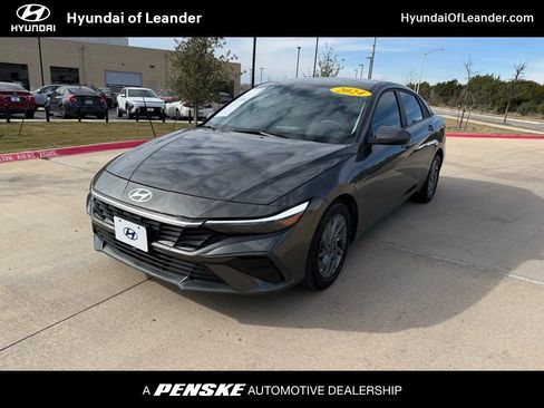 Certified 2024 Hyundai Elantra SEL image 1