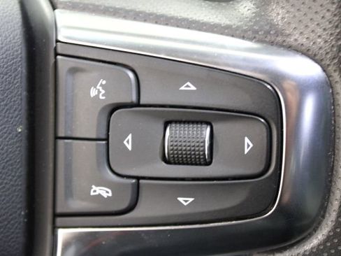 Used 2023 Chevrolet Blazer LT image 34