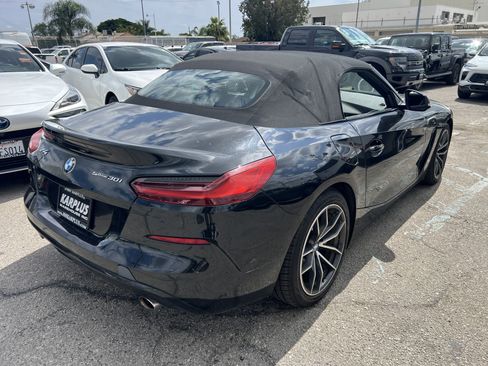 Used 2022 BMW Z4 sDrive30i w/ Driving Assistance Package RWD image 9