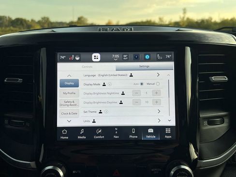 Used 2022 RAM 1500 Laramie image 29