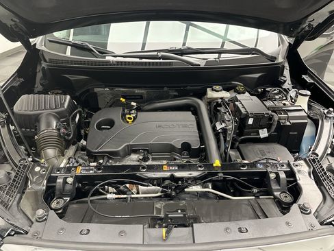 Certified 2024 GMC Terrain SLT image 29