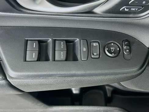 Used 2021 Honda CR-V EX-L image 15