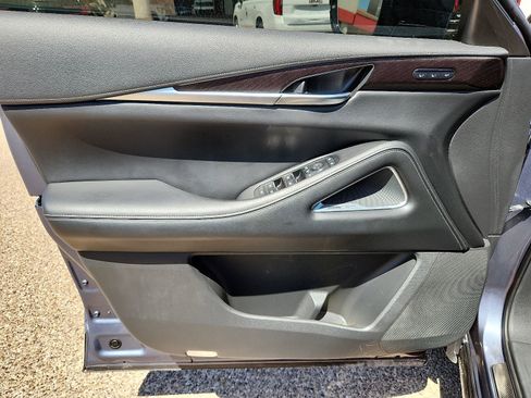 Used 2023 INFINITI QX60 Sensory w/ Vision Package AWD/4WD image 12
