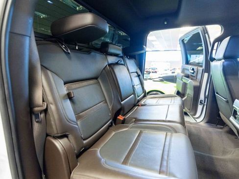 Used 2020 GMC Sierra 2500 Denali w/ Denali Ultimate Package image 17