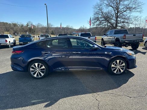 Used 2018 Kia Optima S w/ Pano Sport Package image 8